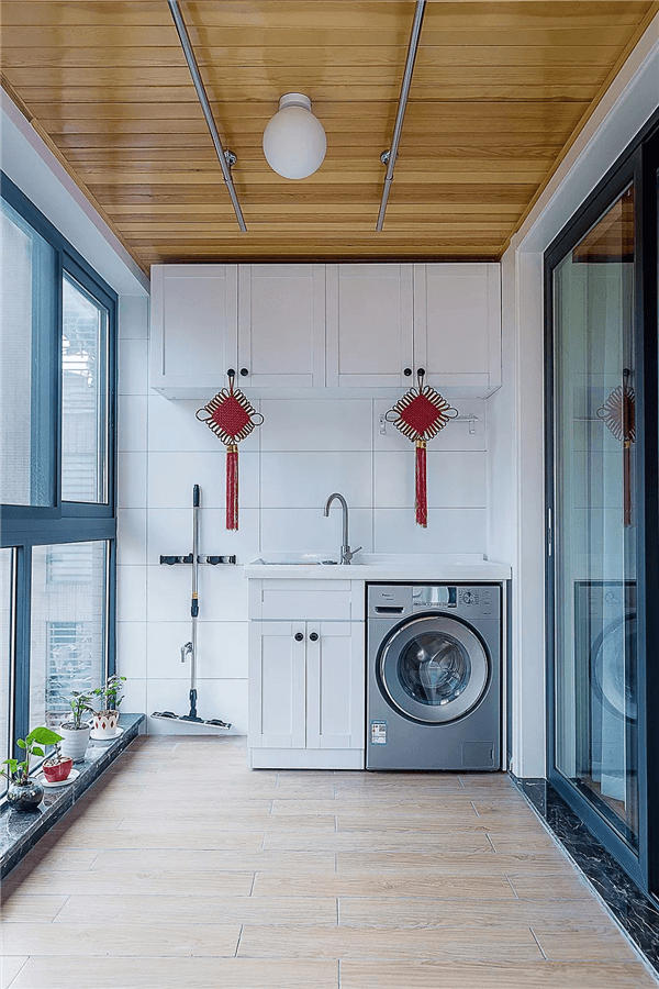 1571463996630975.png 150.png