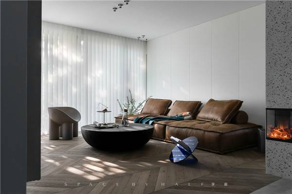 1573721376933633.jpg 141103qcctcc9ro554b5sz.jpg